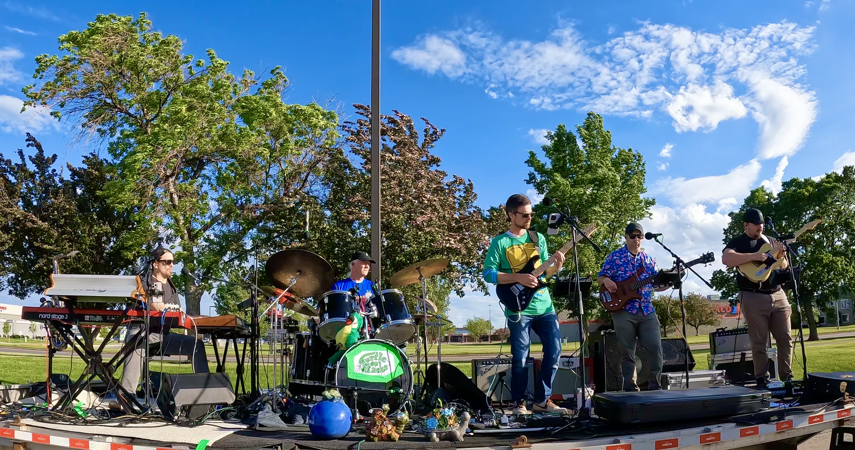 Turtle Stacks performing live